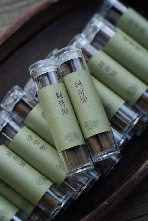 沉香绿奇楠
